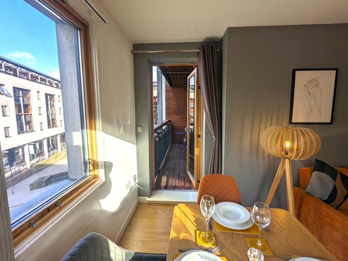 Stunning Modern Coventry City Centre Apartment Kültér fotó